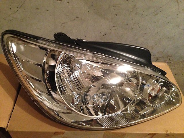 Фара Правая Hyundai-KIA арт. 921021C501