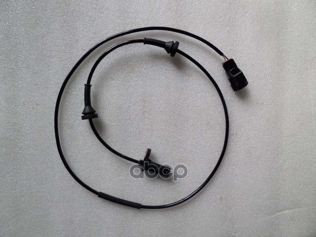 Датчик ABS передний правый VOLVO S60 (00-09)  S80 (98-06)  V70 (01-06)  XC70 (00-06) FRONT RH MAGTECHNIC арт. mag3221