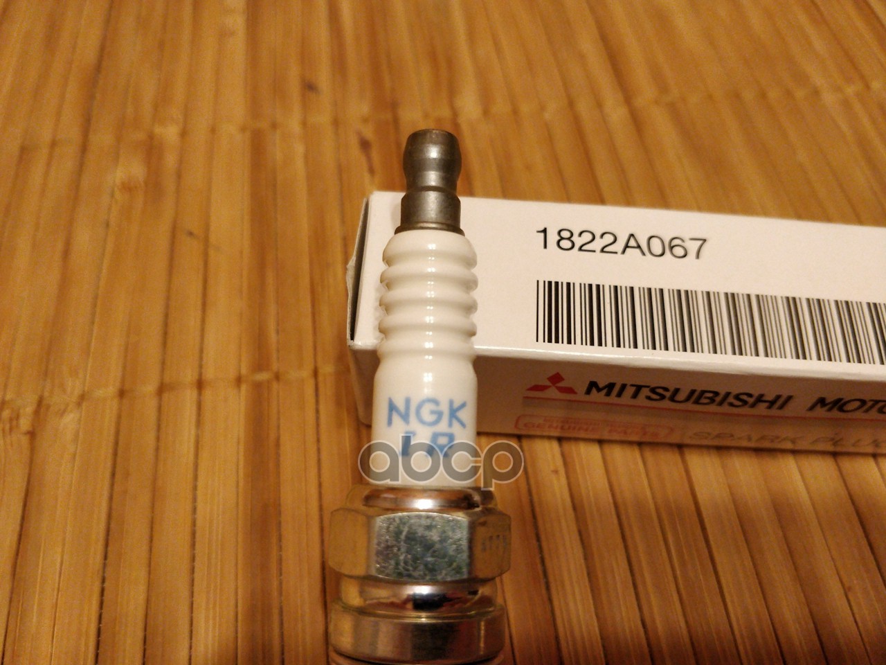 СВЕЧА ЗАЖИГАНИЯ  1822A067 MITSUBISHI арт. 1822A067