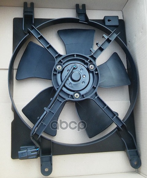 Вентилятор Радиатора Правый. Chevrolet: Lacetti (J200) 1.4-2.0I/D/Lpg 03-, Nubira 1.4-2.0I/D 05-  Daewoo: Lacetti (Klan) 1.4I...