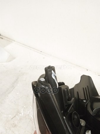 Фара TOYOTA LAND CRUISER 200 07-15 RH черная Brownstone (уценка на 10%) Sat арт. D10-ST-212-11U5BR-U001