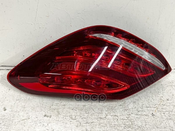 Фонарь задний MERCEDES C-CLASS W205 14-17 RH (уценка на 10%) Sat арт. D10-ST-440-19A4R-U001