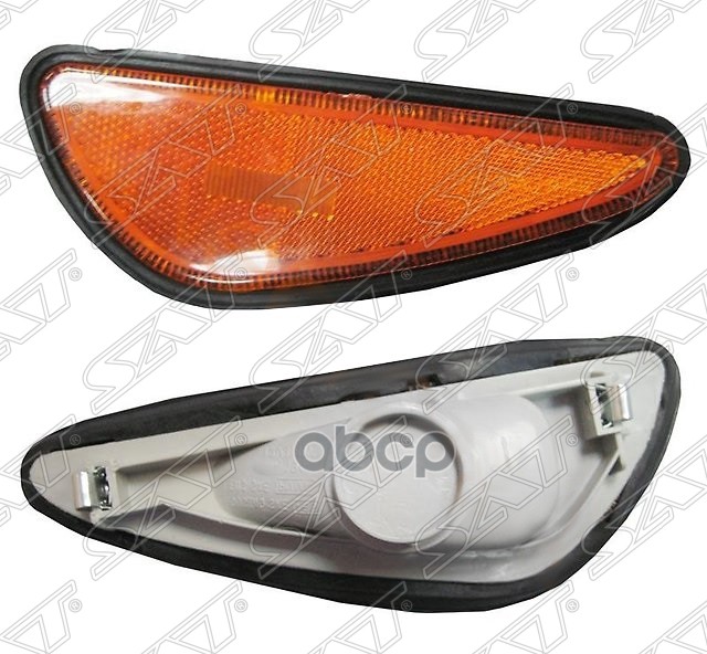 Отражатель Nissan Cefiro 01-03 / Maxima 00-06 (Сзади/ В бампер) Sat арт. ST-215-1438R