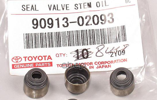 Колпачок маслосъёмный впускной TOYOTA арт. 9091302093