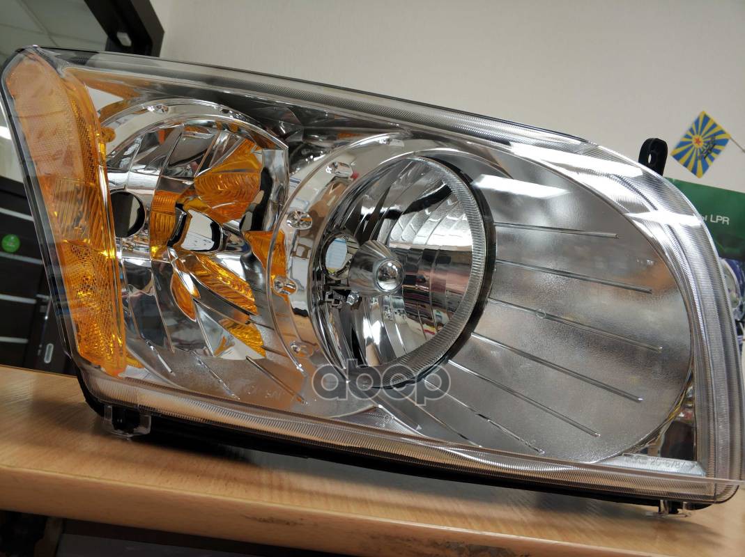 Фара Правая Dodge Caliber 2007- Usa TYC арт. 20-6787-01-6b