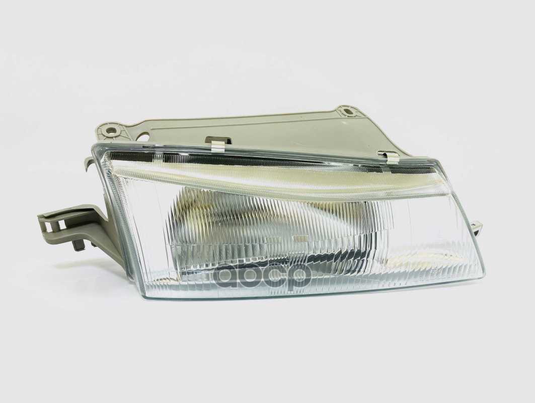 Фара Правая Ukor Auto арт. U0521038R