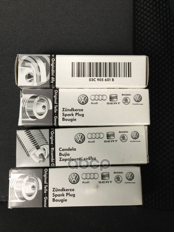 Свеча зажигания 03C 905 601B VAG 03C905601B VAG арт. 03C905601B