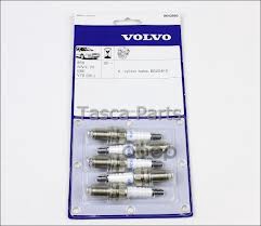 Свечи зажигания (к-кт 5 шт) VOLVO арт. 8642660